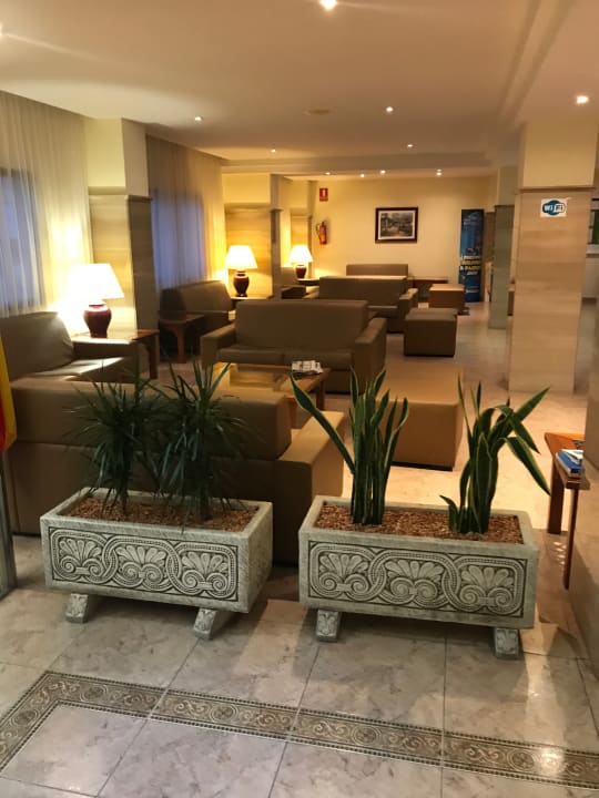 Lobby HSM Reina del Mar