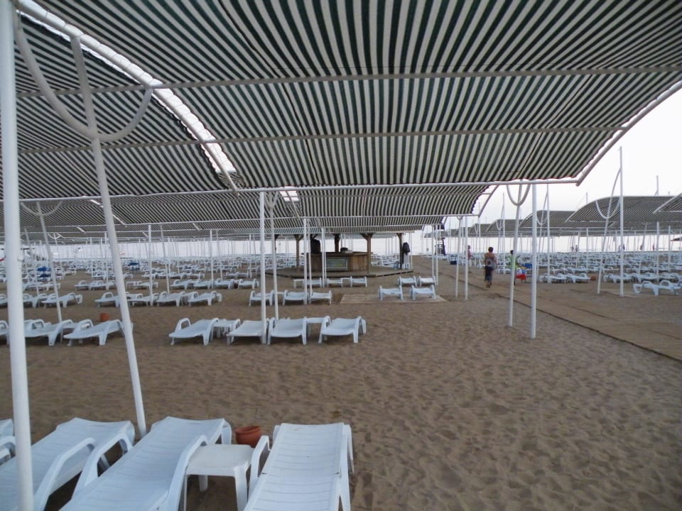 Liegen und Strandbar Sunis Kumköy Beach Resort Hotel & Spa