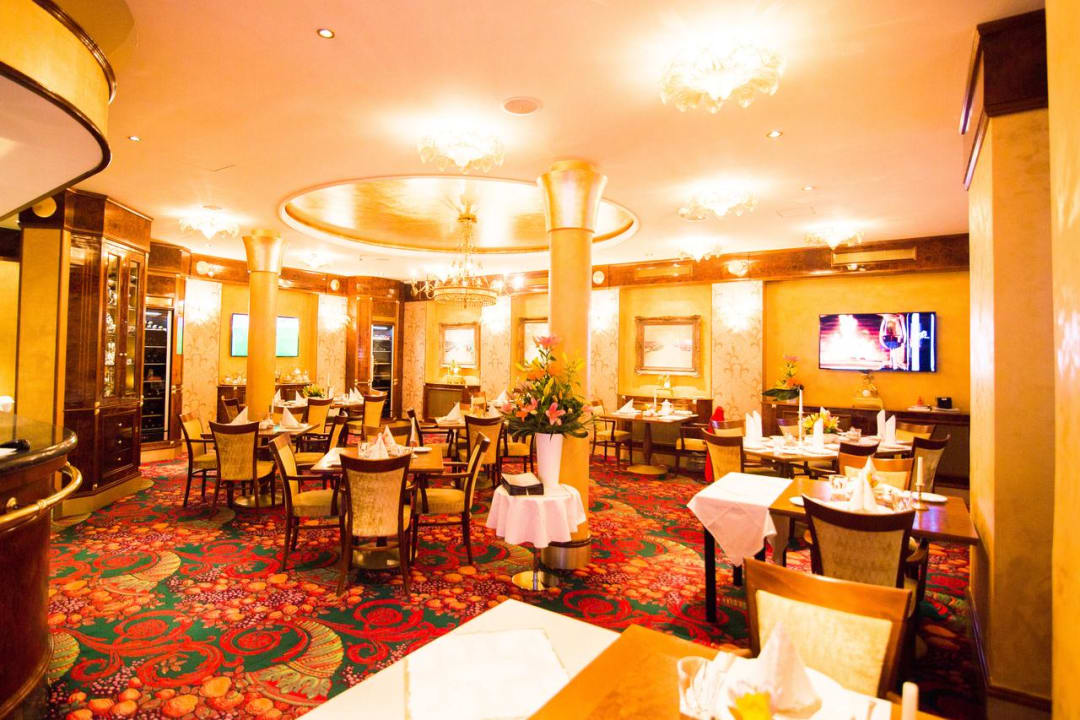 Gastro King's Resort