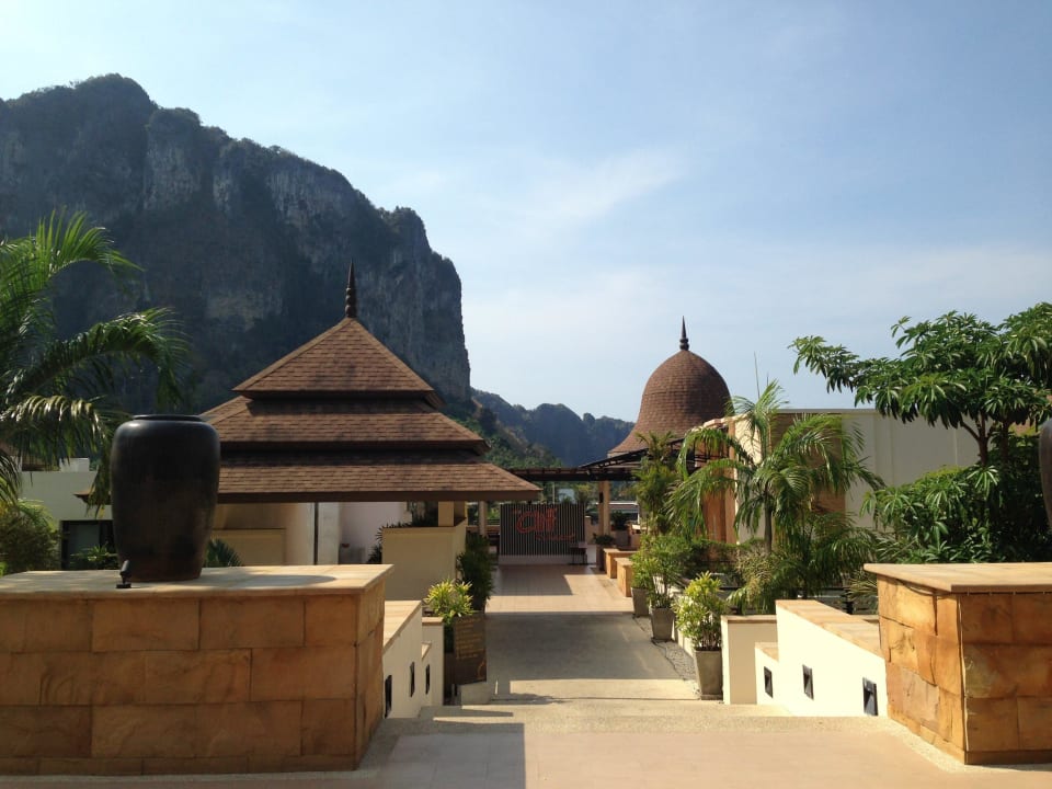 Eingang zum Frühsücksbereich Avani Ao Nang Cliff Krabi Resort