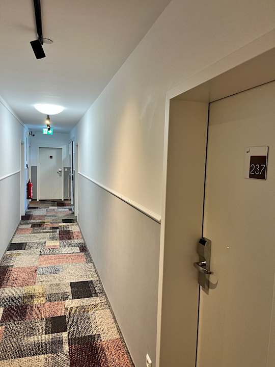 Zimmer Nikii Hotel Köln Leverkusen