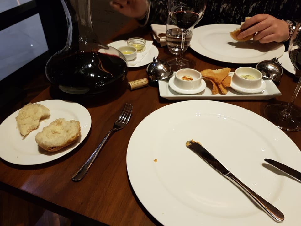 Gastro Acanthus Cennet Barut Collection