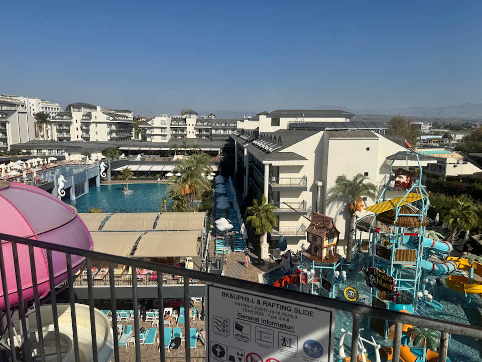 Außenansicht Dream World Palace Hotel