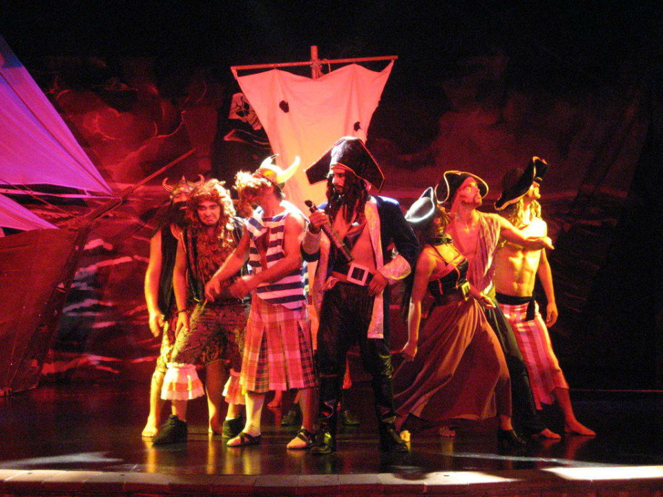 Шоу "Пираты Карибского моря" Limak Limra Hotel & Resort