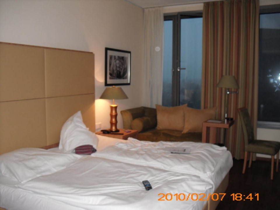 Das Doppelbett AMERON Köln Hotel Regent