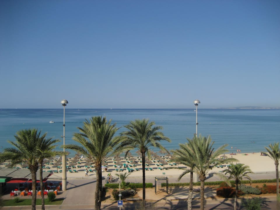 Ausblick vom 4. Stock 2 allsun Hotel Pil-lari Playa