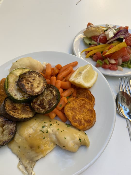 Gastro FLOR los Almendros Hotel