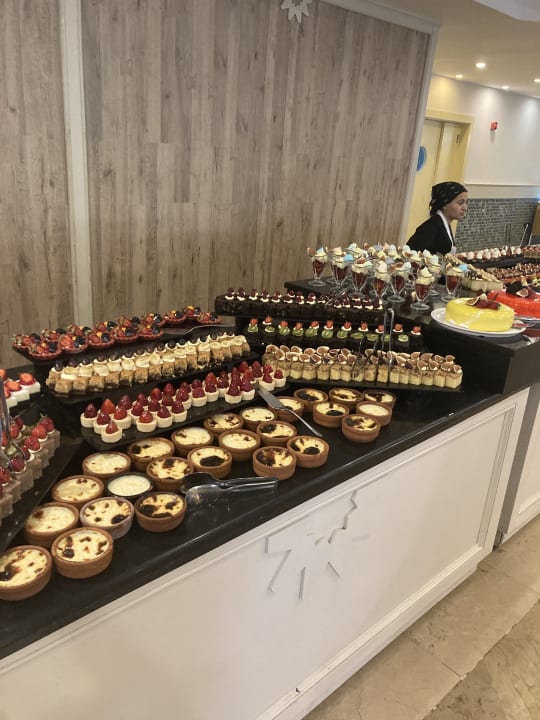 Gastro Sunrise Resort Hotel