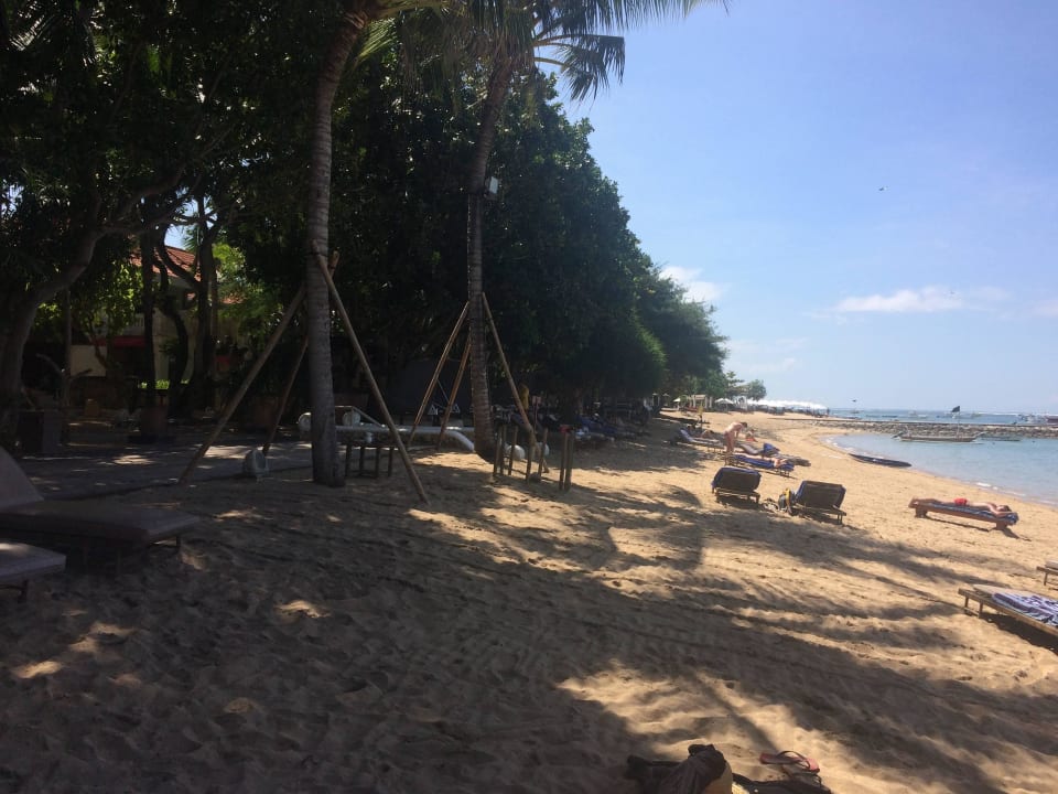 Am Strand Puri Santrian