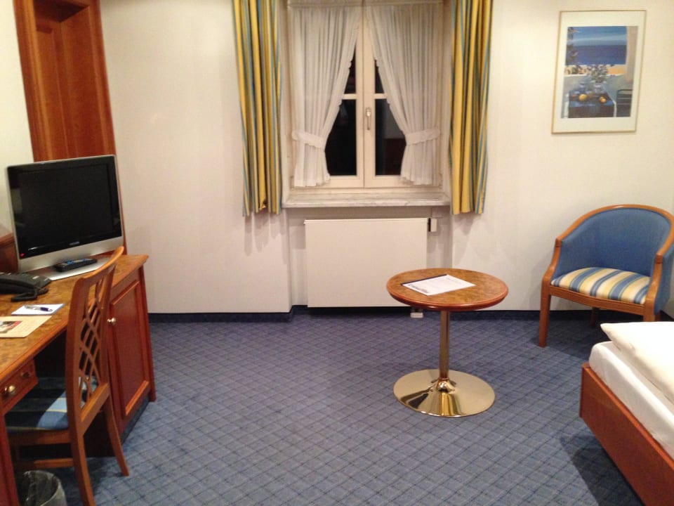 TV & Sitzecke Hotel Fischerwirt