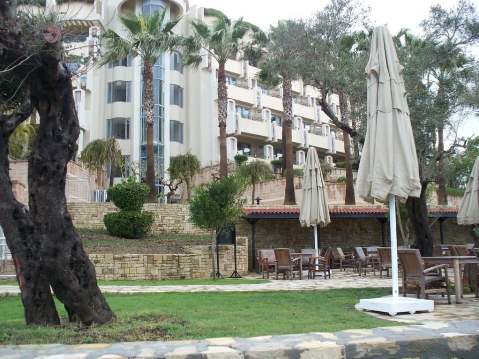Von der Promenade aus gesehen Melas Resort Hotel