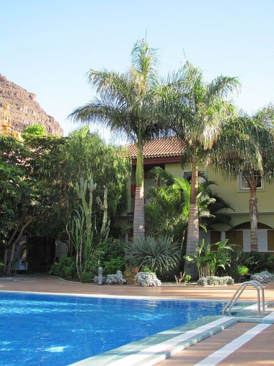 Garten mit Pool Residencial El Llano