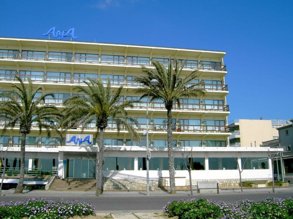 Hotel AYA - Blick nach recht von Promenade aus AYA Seahotel - Adults only