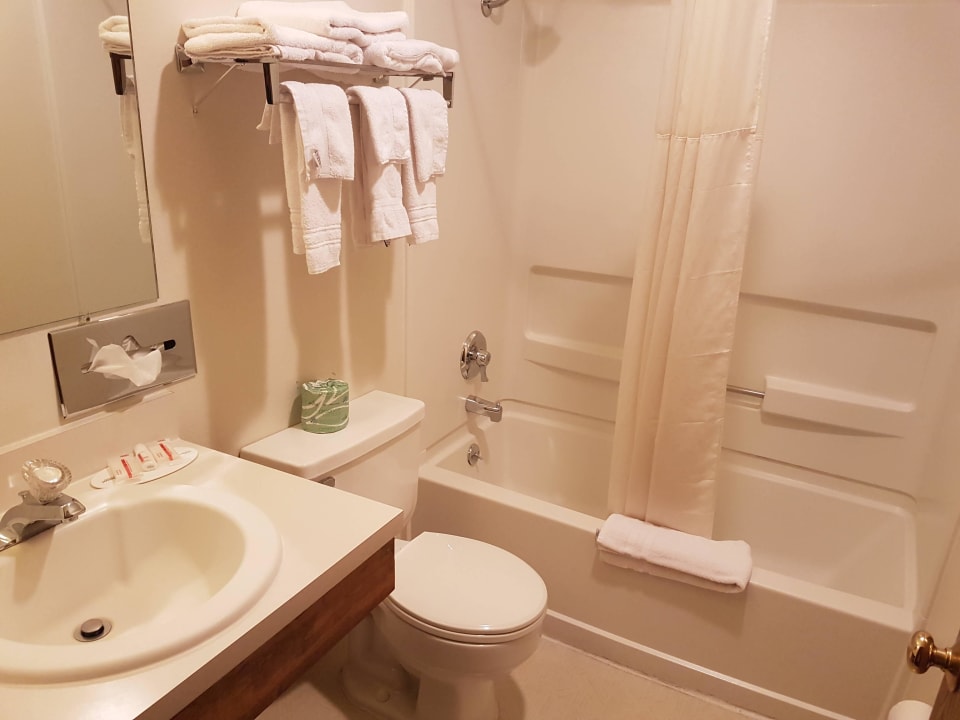 Bad Super 8 Motel - Dubois