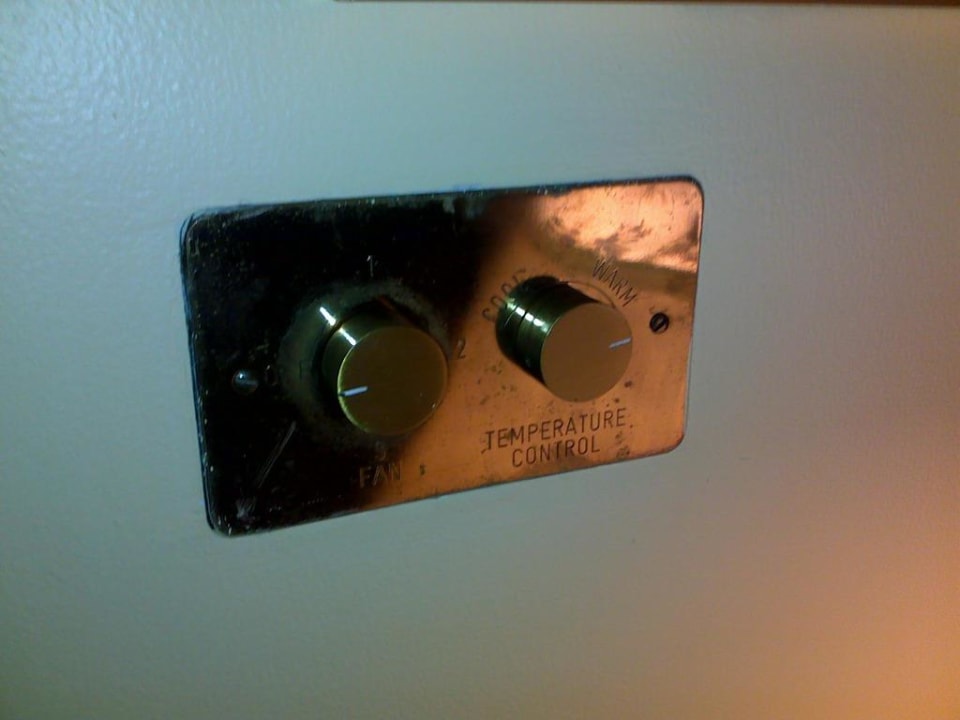 Regler der Klimaanlage The Ritz-Carlton, Dubai