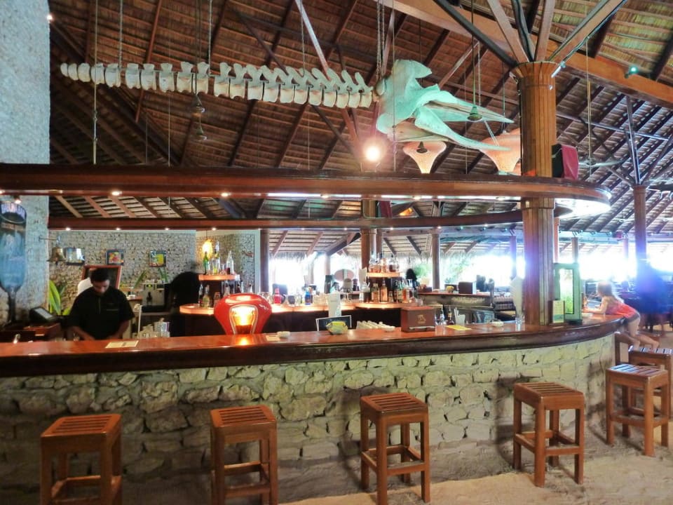Barbuna Bar am Tag Kuredu Island Resort & Spa