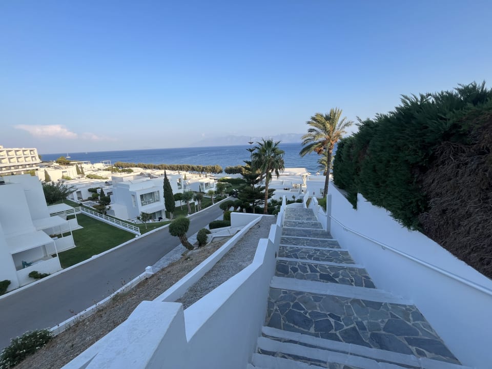 Gartenanlage Dimitra Beach Hotel & Suites
