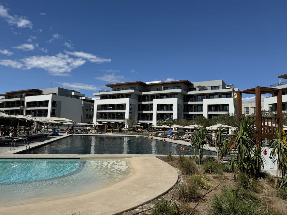 Pool Anda Barut Collection