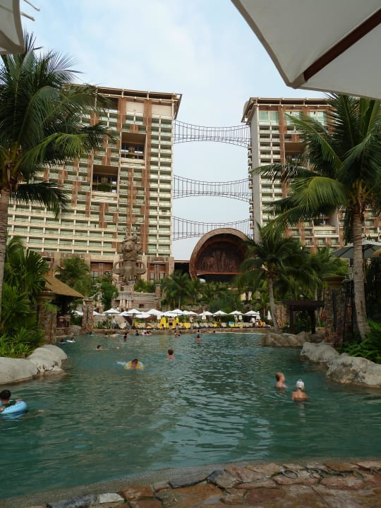 Grosser Hauptpool Centara Grand Mirage Beach Resort Pattaya