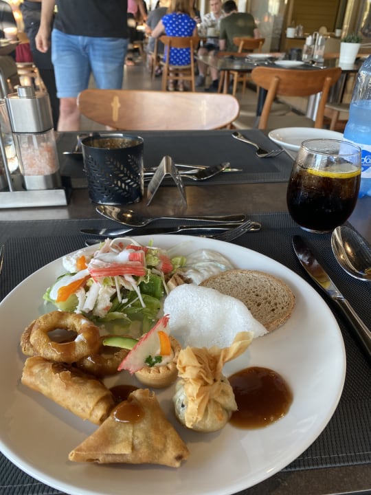 Gastro Crystal Springs Beach Hotel