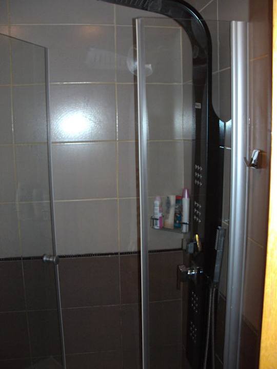 Dusche Oscar Resort Hotel