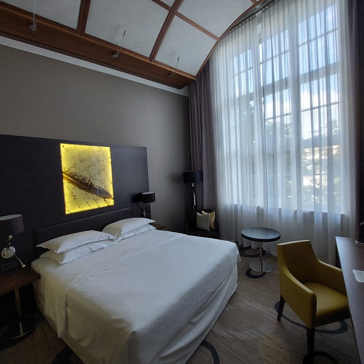 Zimmer Sheraton Hannover Pelikan Hotel