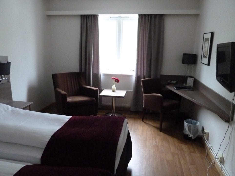 Modern eingerichtetes Zimmer Hotel Fru Haugans