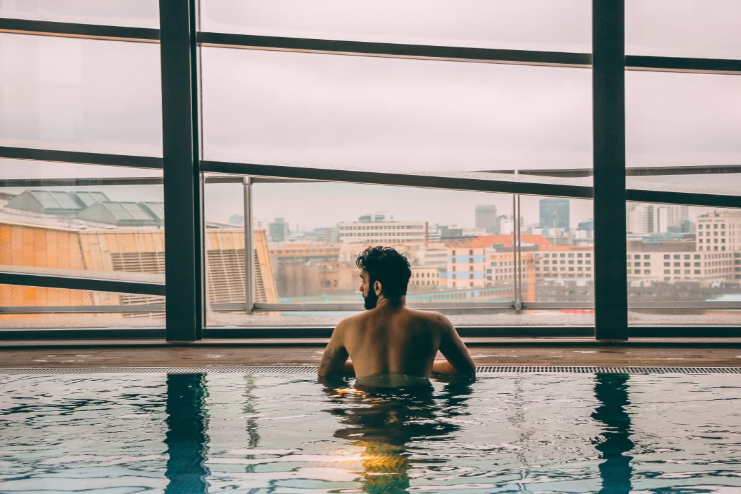 Pool Grand Hyatt Berlin