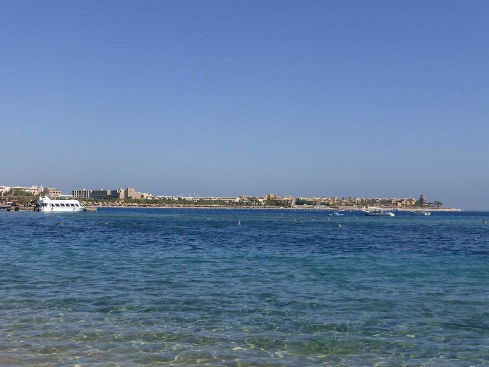 Makadi Bucht - Blick Richtung Makadi Palace Jaz Makadi Oasis Resort