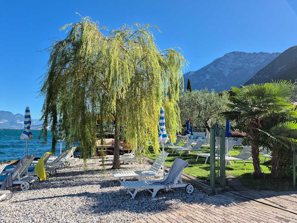 Strand Hotel Sailing Center