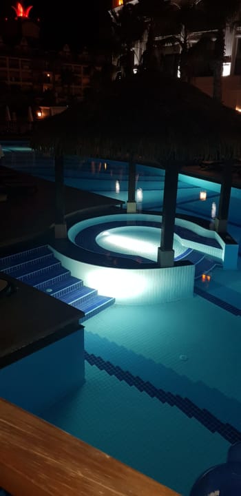 Pool Well Palace Side