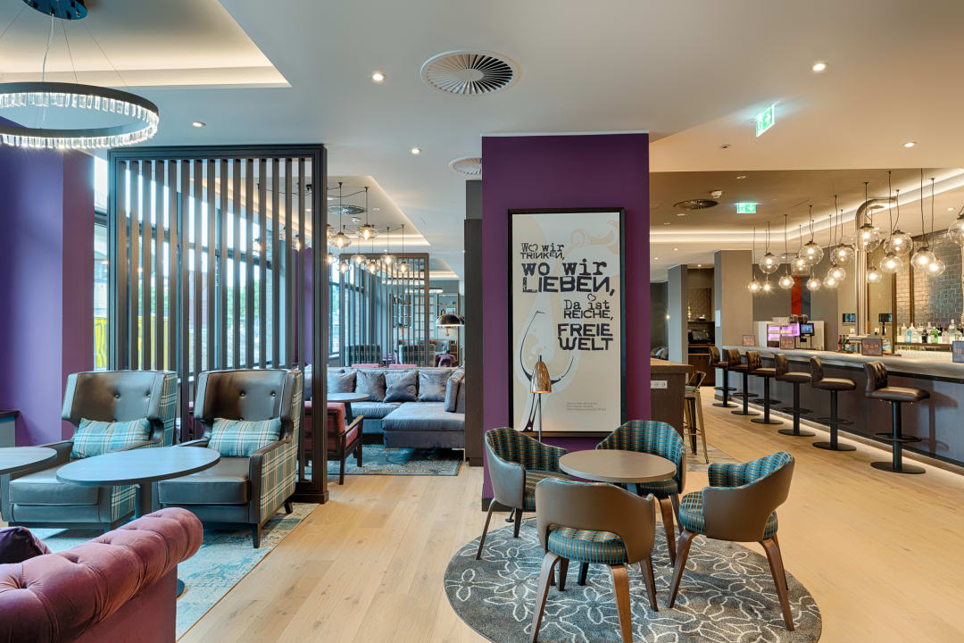 Lobby Premier Inn Hamburg City Klostertor