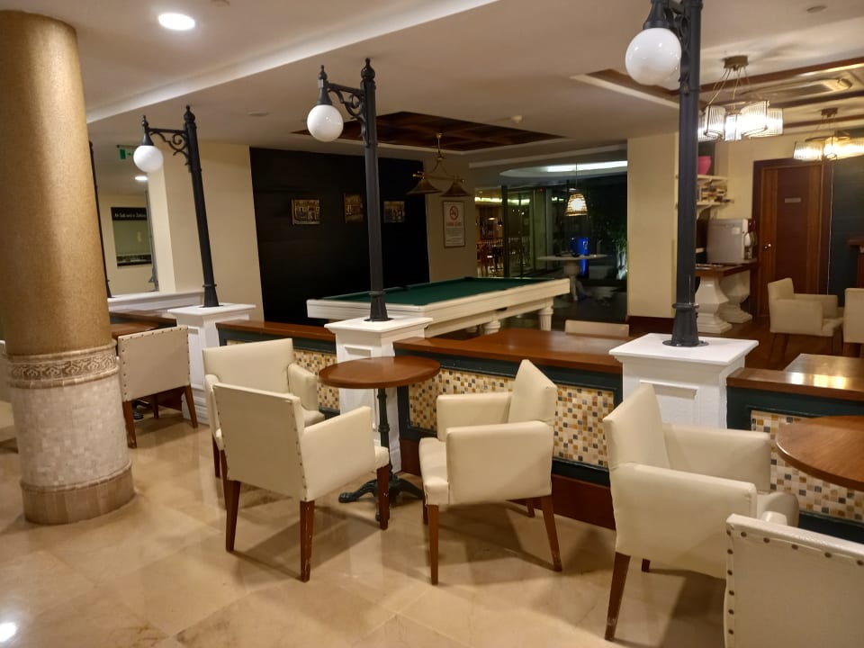 Lobby Side Star Beach