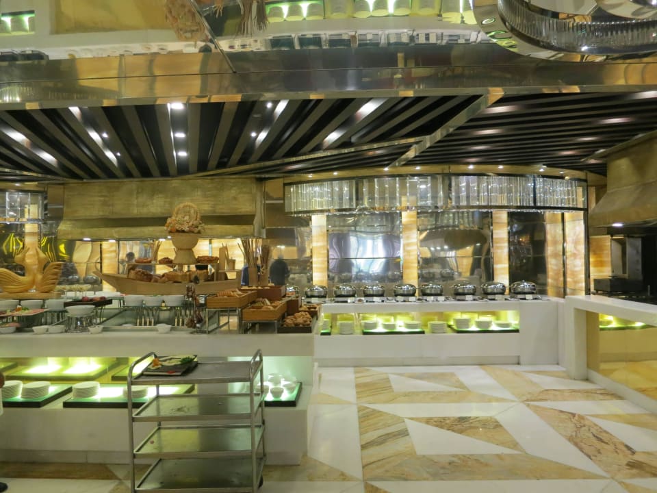 Büffet Restaurant Mövenpick Hotel Karachi