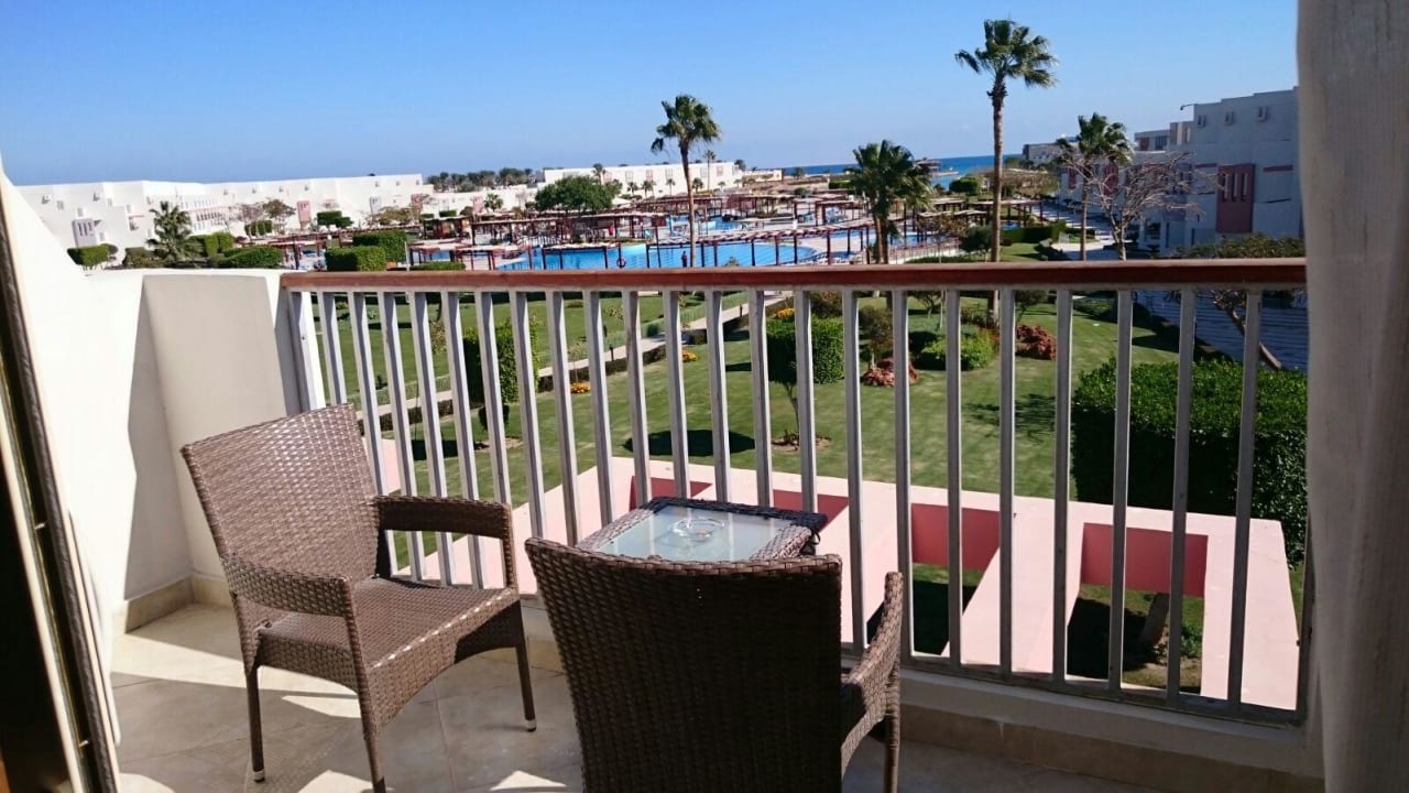 Ausblick vom Doppelzimmer SUNRISE Crystal Bay - TUI BLUE