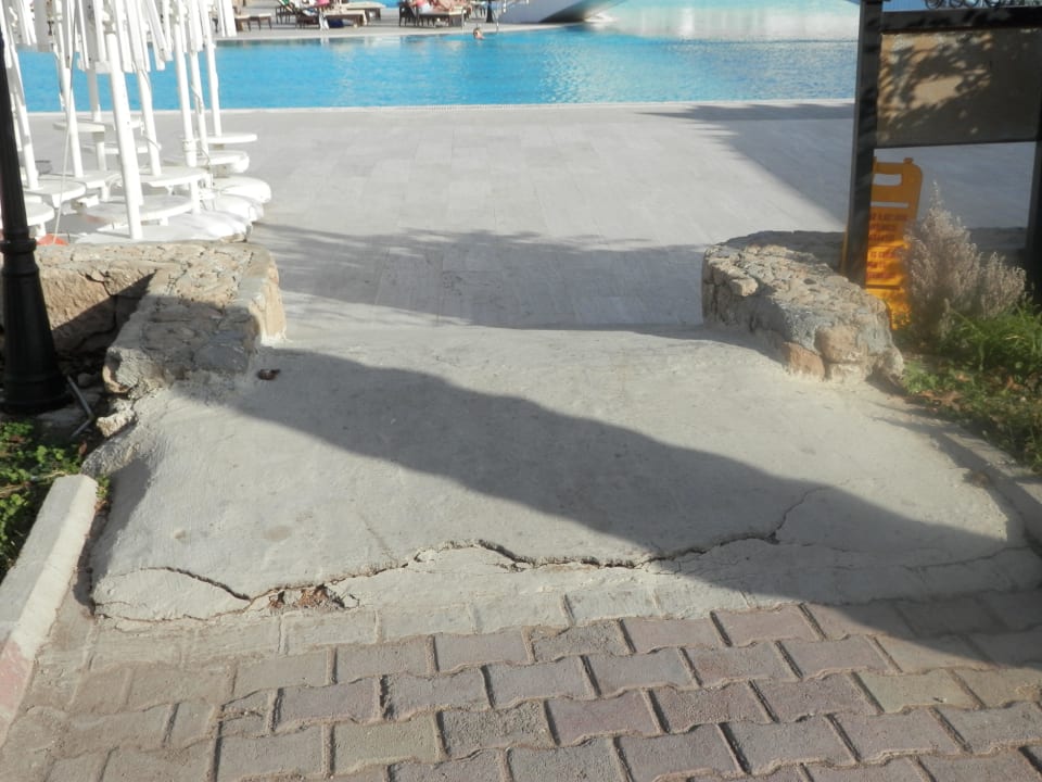 Achtung Gefahrenquelle Acapulco Beach Club & Resort