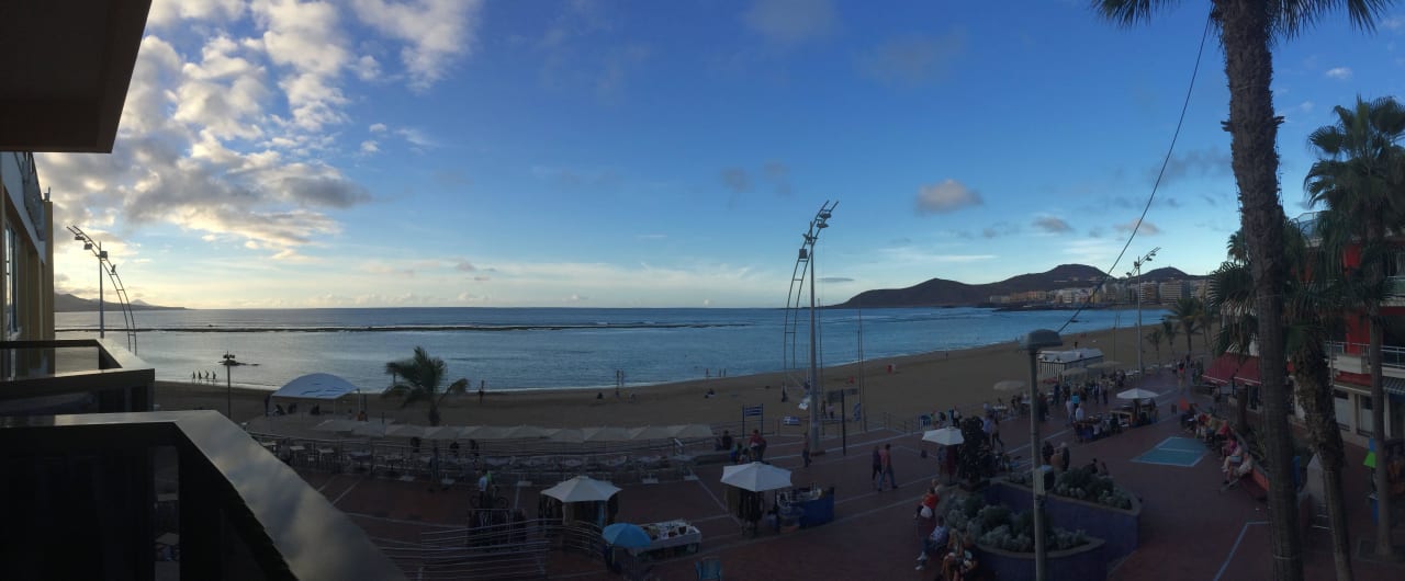 Und Aussicht vom Zimmerbalkon Apartamentos Colon Playa