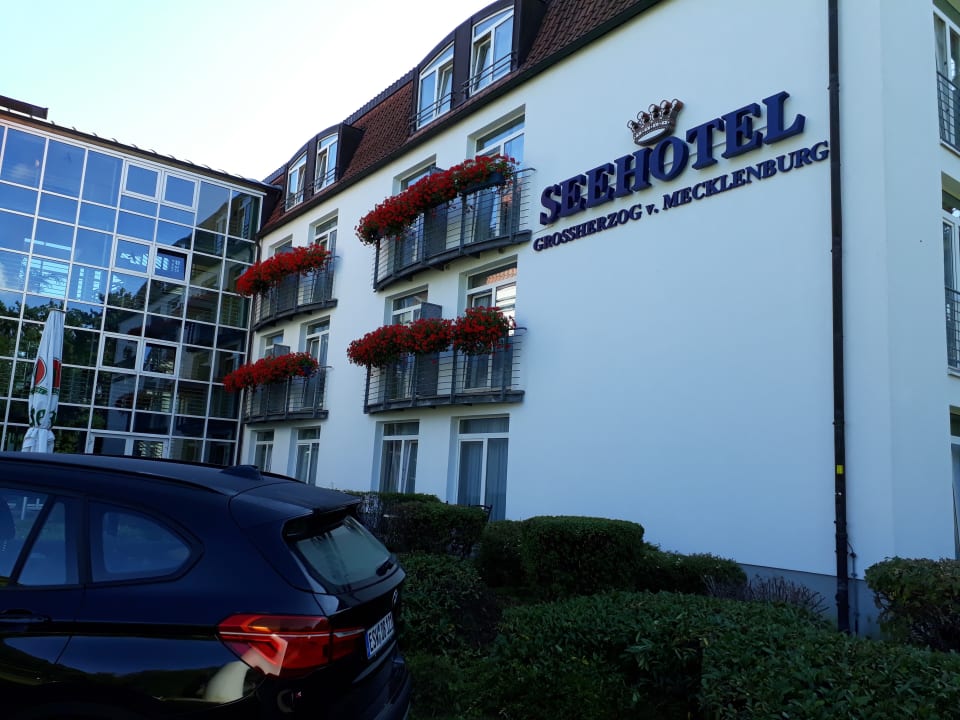 Außenansicht Seehotel Großherzog von Mecklenburg