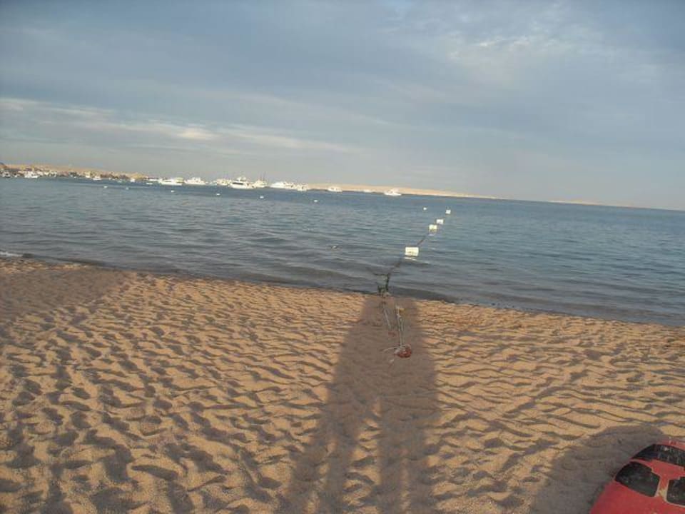 Strandspaziergang  The Grand Hotel Hurghada