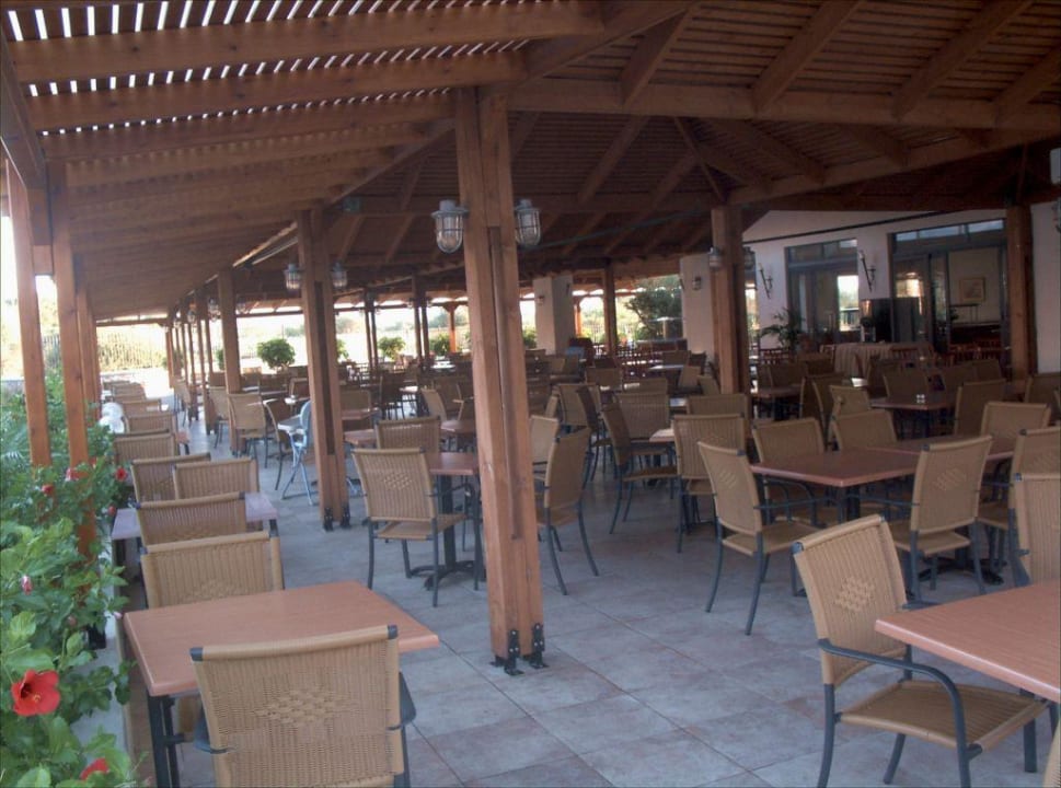 Restaurantbereich f. Mittagessen am Hauptpool Atlantica Mikri Poli Rhodes