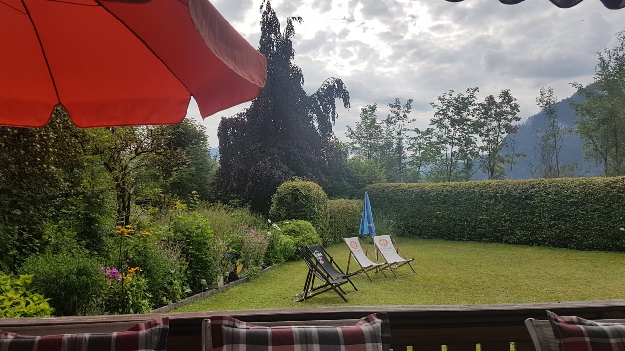 "Gartenanlage" Ferienwohnung Haus Weigl am See (Walchsee