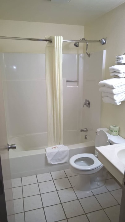 Badezimmer Super 8 Motel - Spearfish