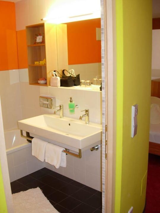 modernes Badezimmer Lindenhof Pure Luxury & Spa DolceVita Resort