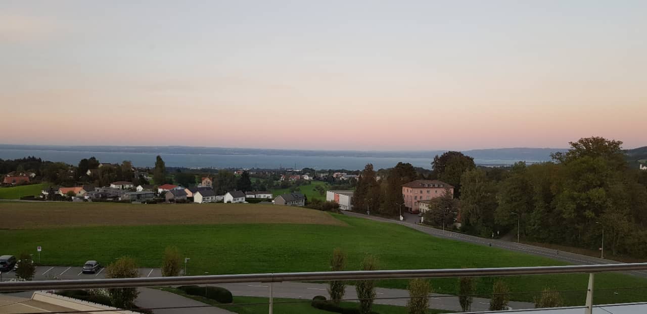 Ausblick Oberwaid - Das Hotel.