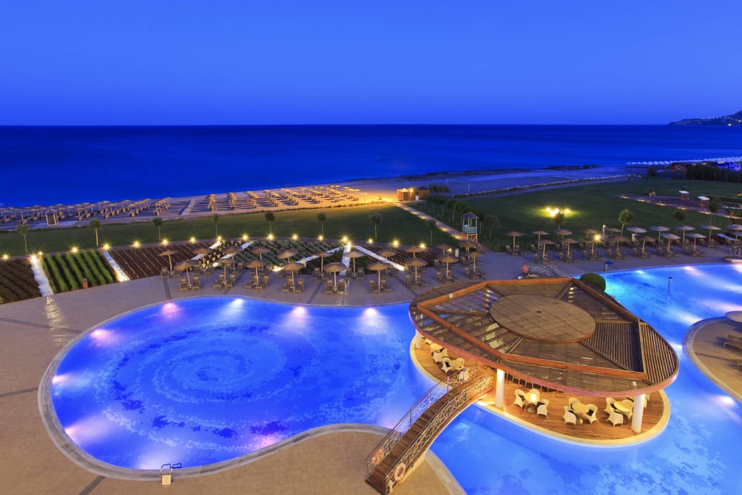 Pools Night View Elysium Resort & Spa Hotel