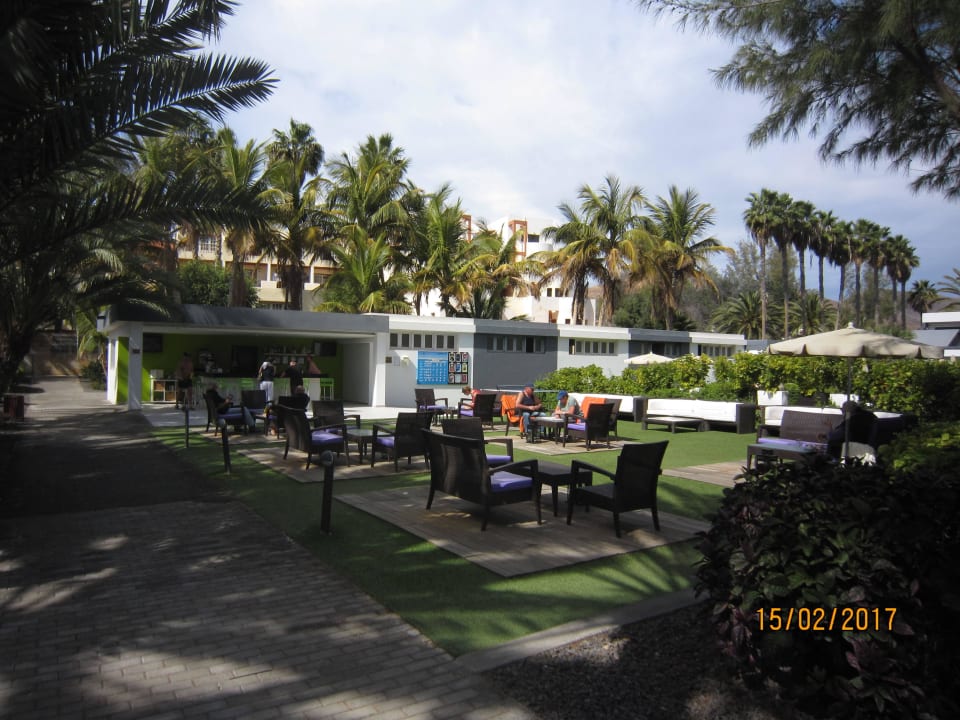 Bar mit Sitzgarnituren R2 Bahía Playa Design Hotel & Spa - Adults Only