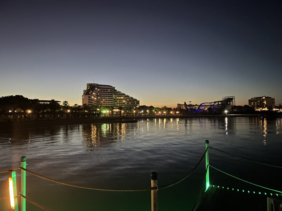 Strand Venosa Beach Resort & Spa