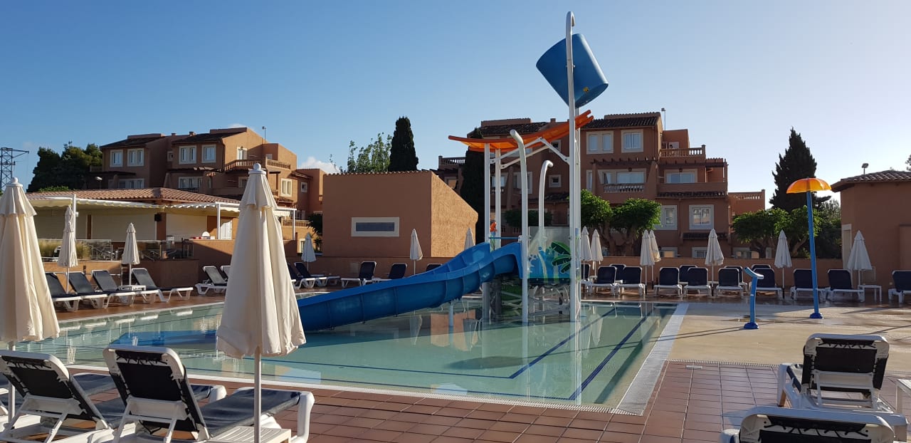 Pool Aparthotel Ciudad Laurel