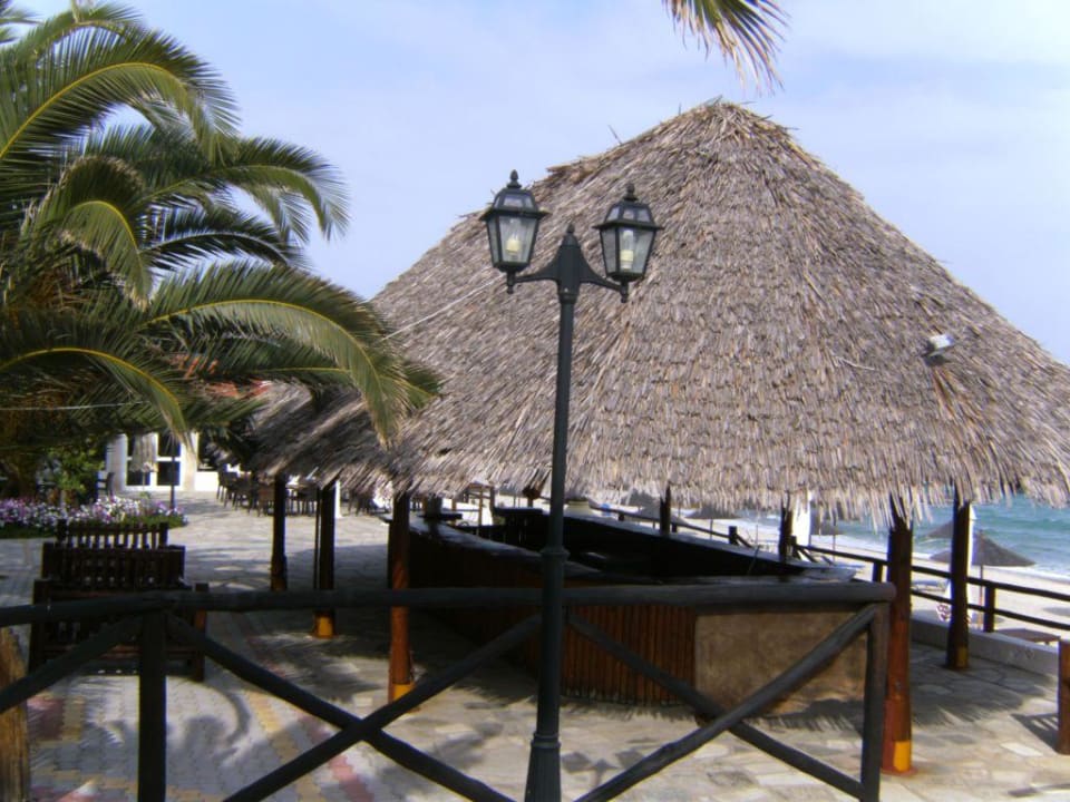 Strandbar Mendi Hotel