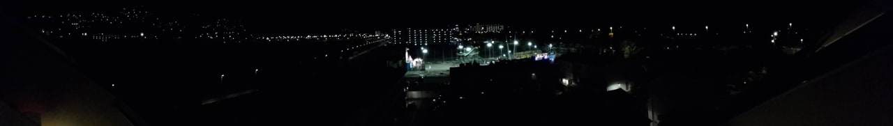 Panoramaansicht vom Balkon bei Nacht AQUA Hotel Onabrava & Spa